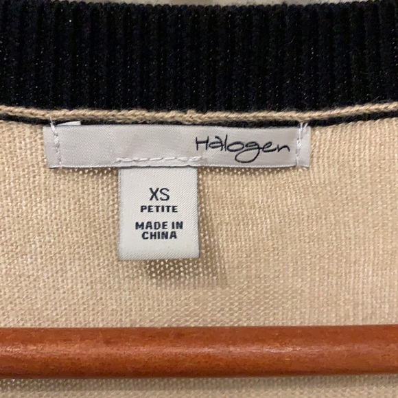 Nordstrom’s Petite XS Cardigan - Picture 4 of 8